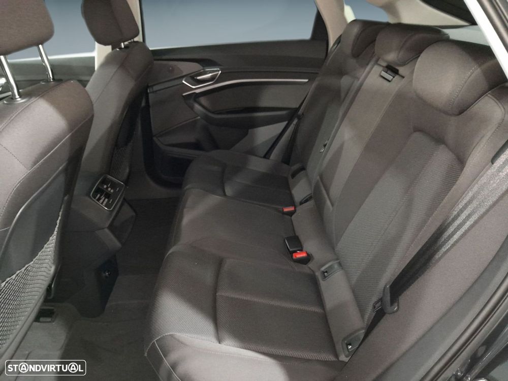 Audi Q8 e-Tron Sportback 55 quattro Advanced - 14