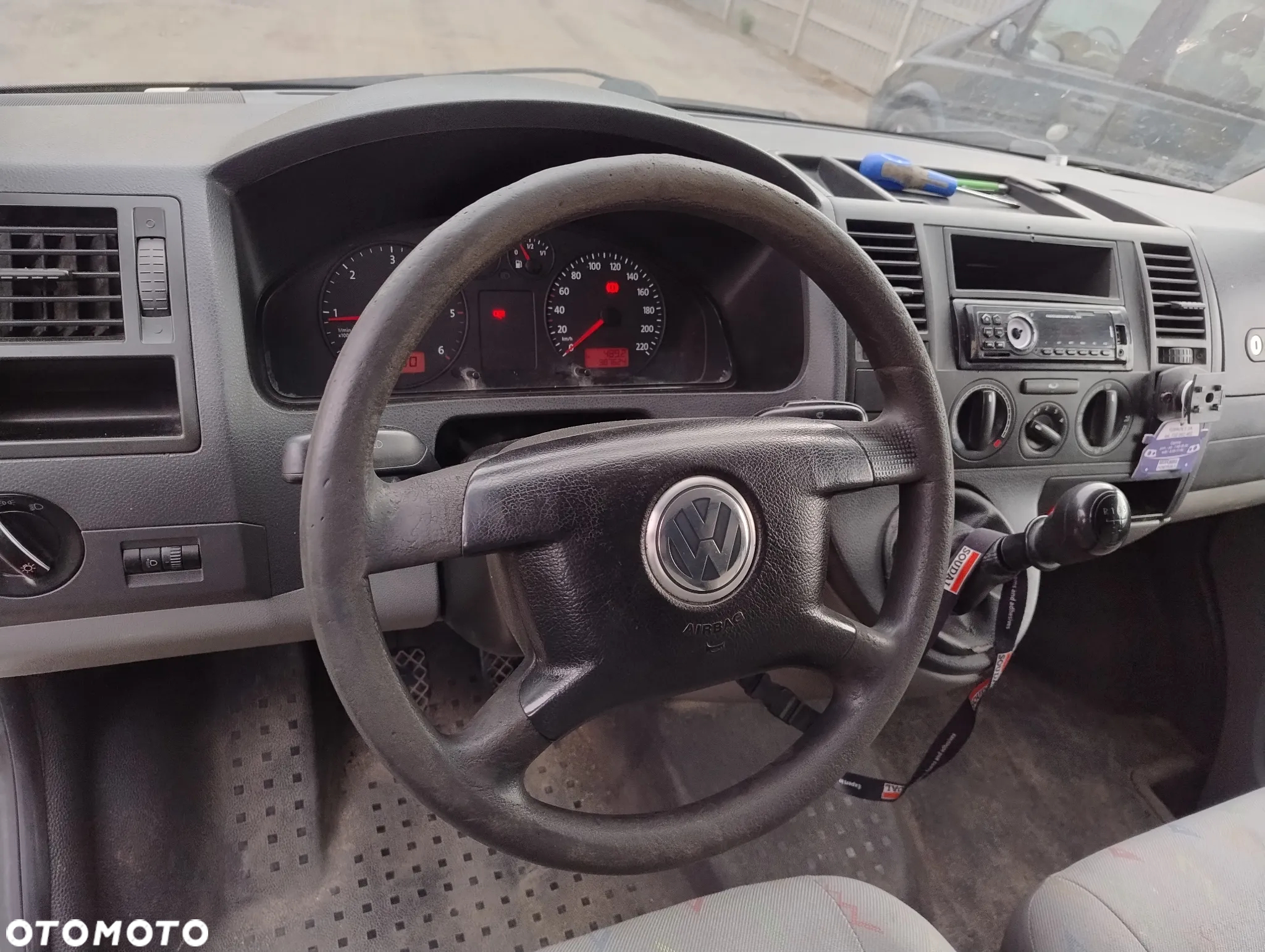 Volkswagen Transporter - 8
