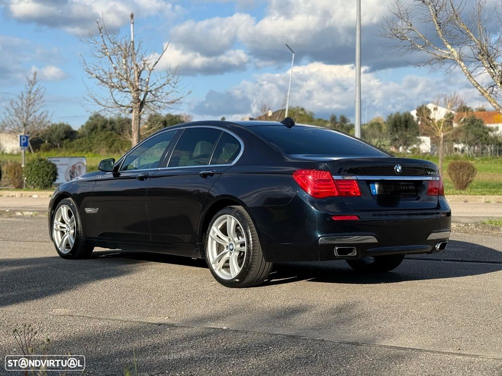 BMW 740 d xDrive Pack M - 9