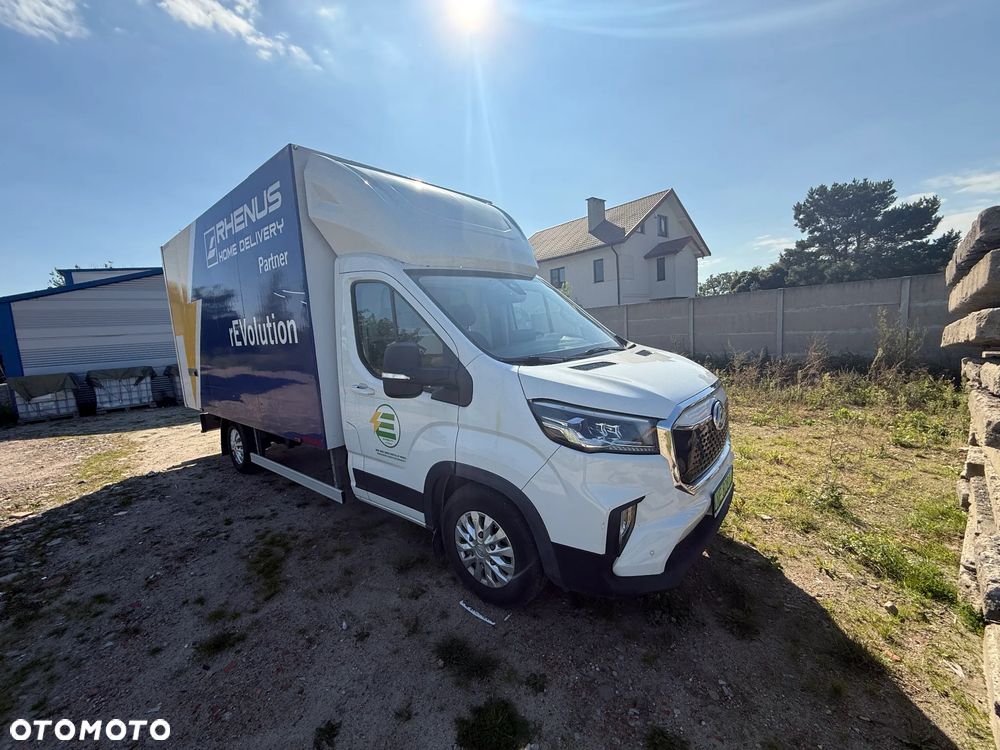 Maxus E-DELIVER 9 - 4