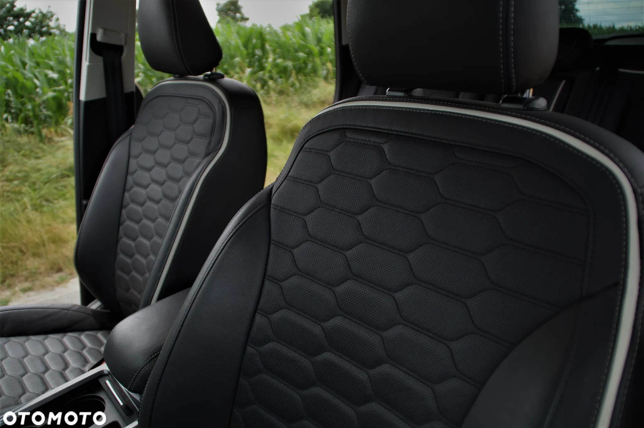 Ford Kuga - 32