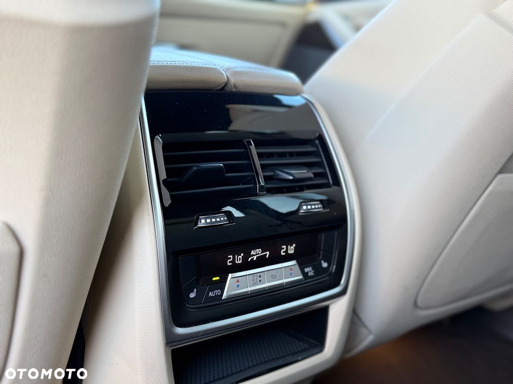 BMW X5 xDrive30d - 25