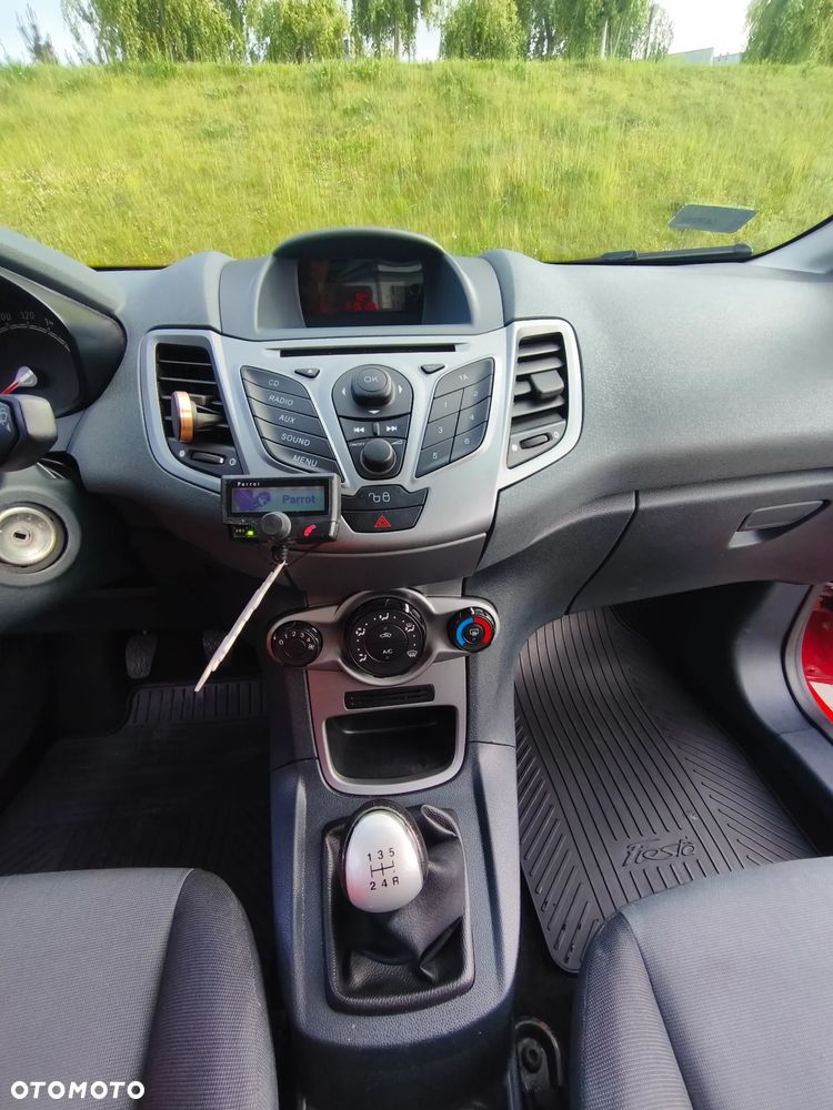 Ford Fiesta 1.25 Ambiente - 11