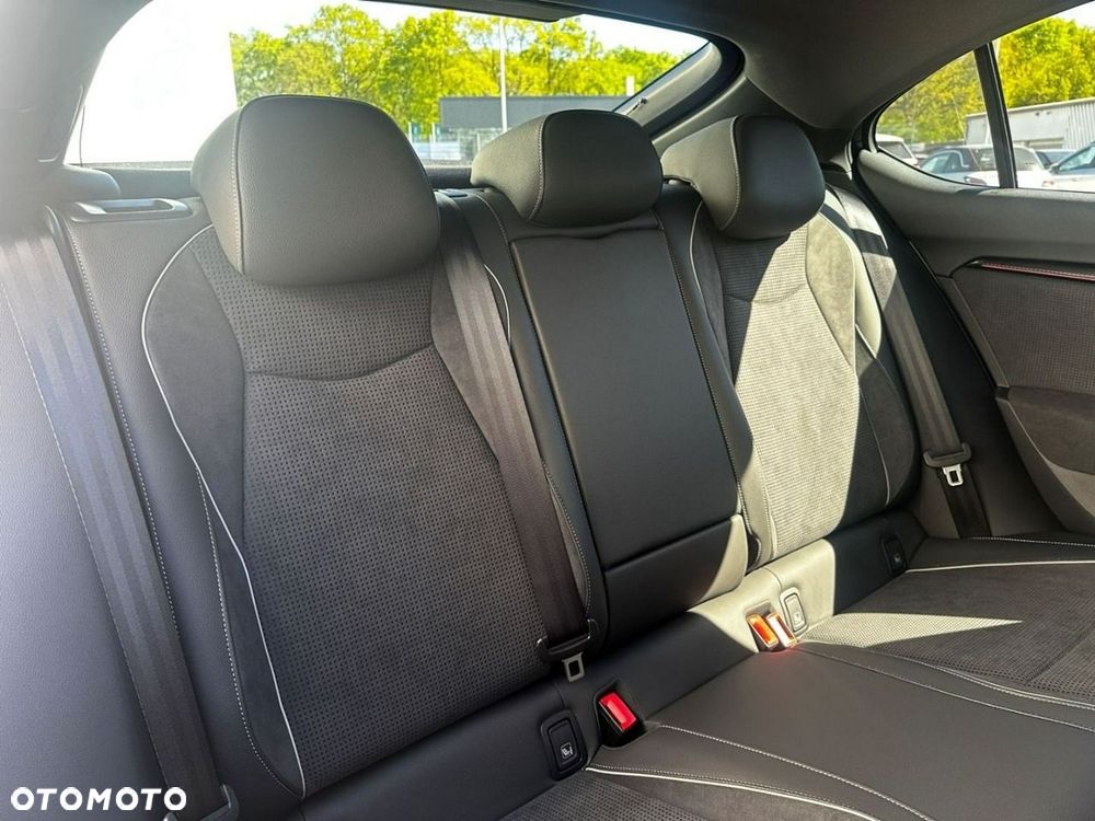 Skoda Superb 2.0 TDI SCR 4x4 Sportline DSG - 22