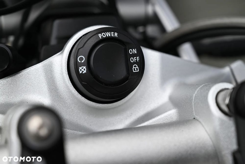 BMW R - 15