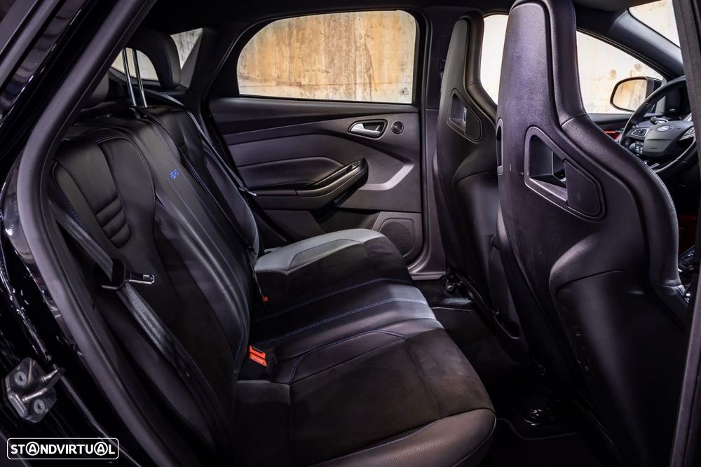Ford Focus 2.3 EcoBoost RS Pack Performance - 21