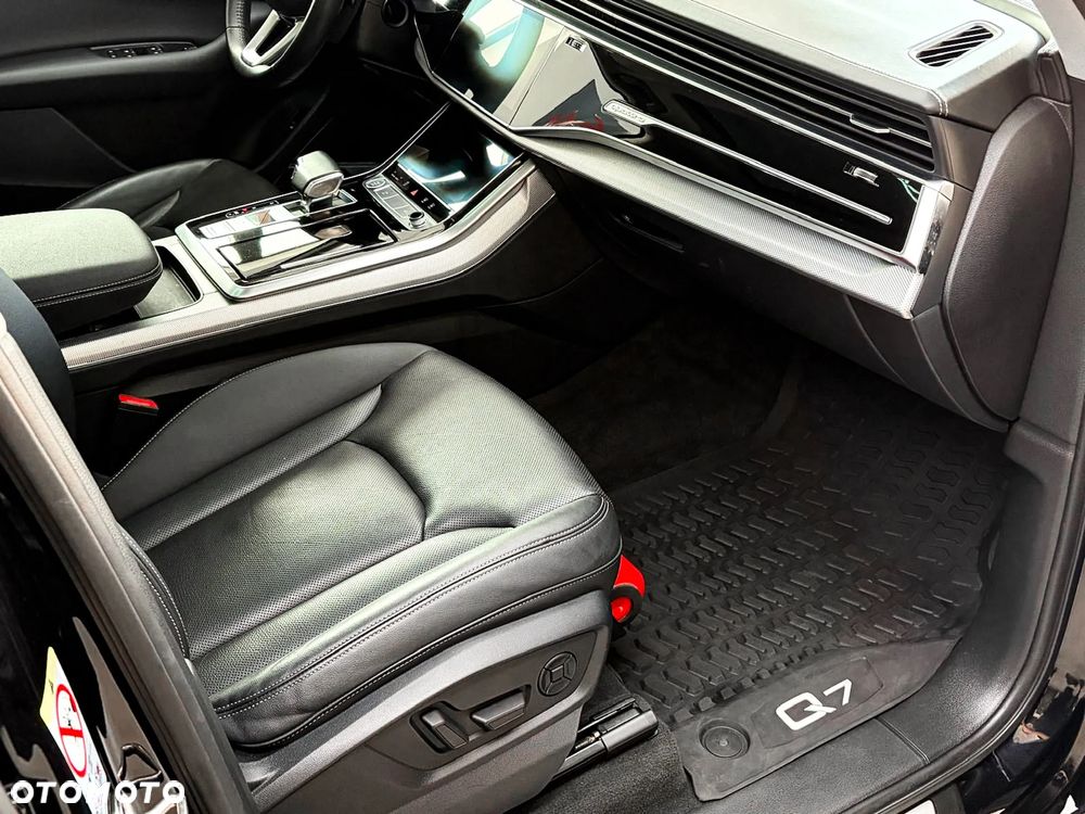 Audi Q7 - 8