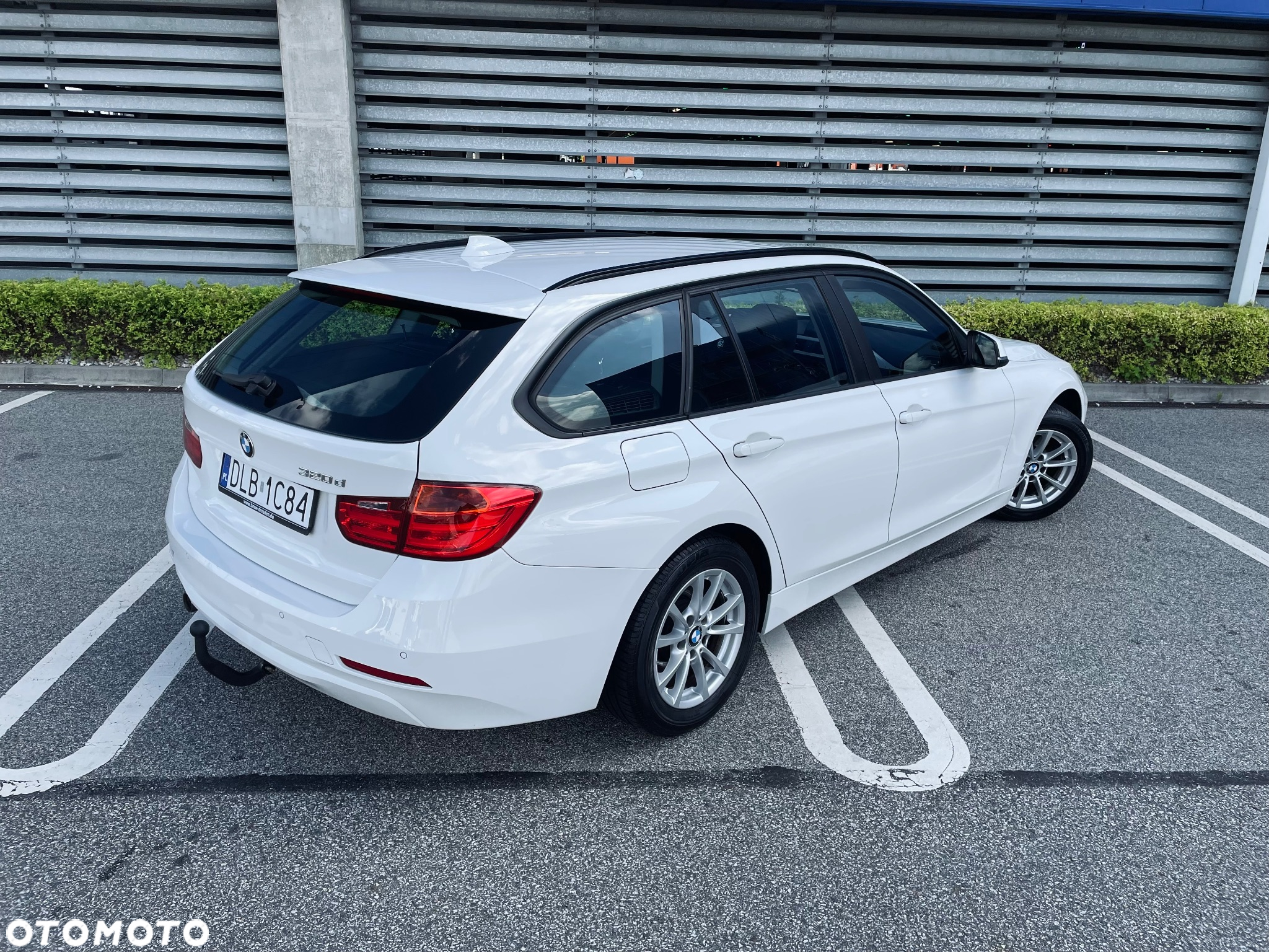 BMW Seria 3 320d Touring - 8
