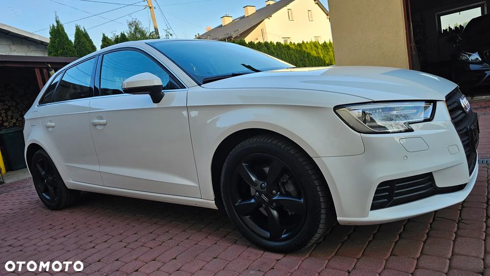 Audi A3 Sportback 1.6 TDI - 4