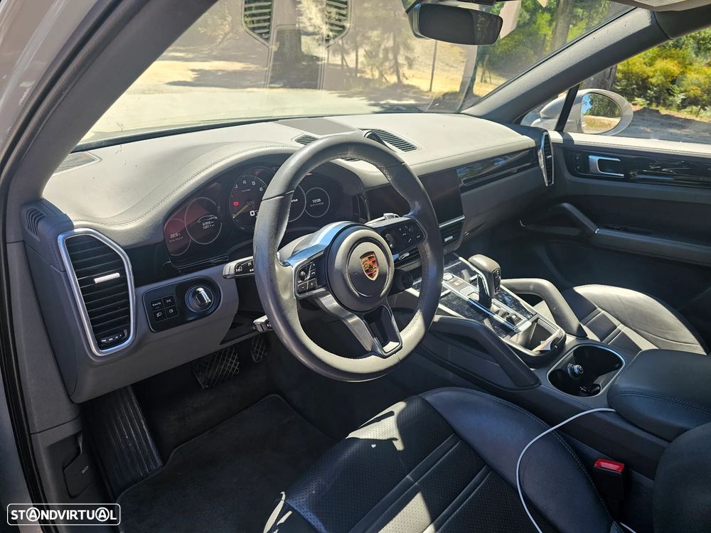 Porsche Cayenne E-Hybrid Tiptronic S Platinum Edition - 10