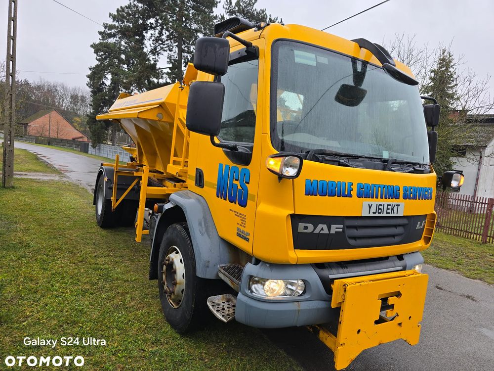 DAF Lf 55 220 pługo piaskarka Duże koła hakowiec wywrotka komunalny specjalny - 15