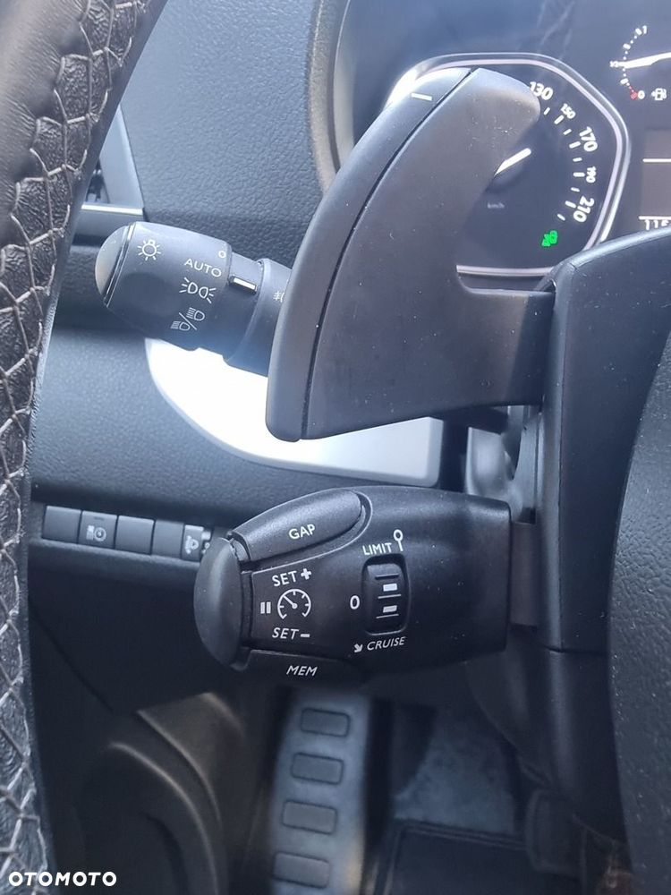 Peugeot Expert - 33