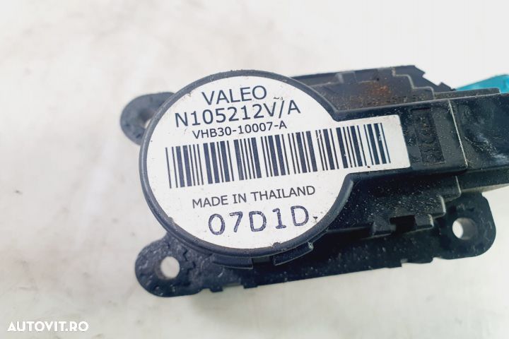 Motoras clapeta aeroterma bord vhb30-10007-a 1.5 dci Renault Megane 3  [din 2008 pana  2014] seria - 5
