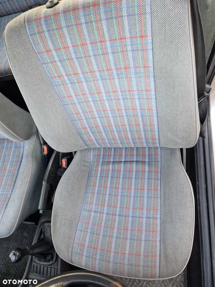 Volkswagen Golf - 13