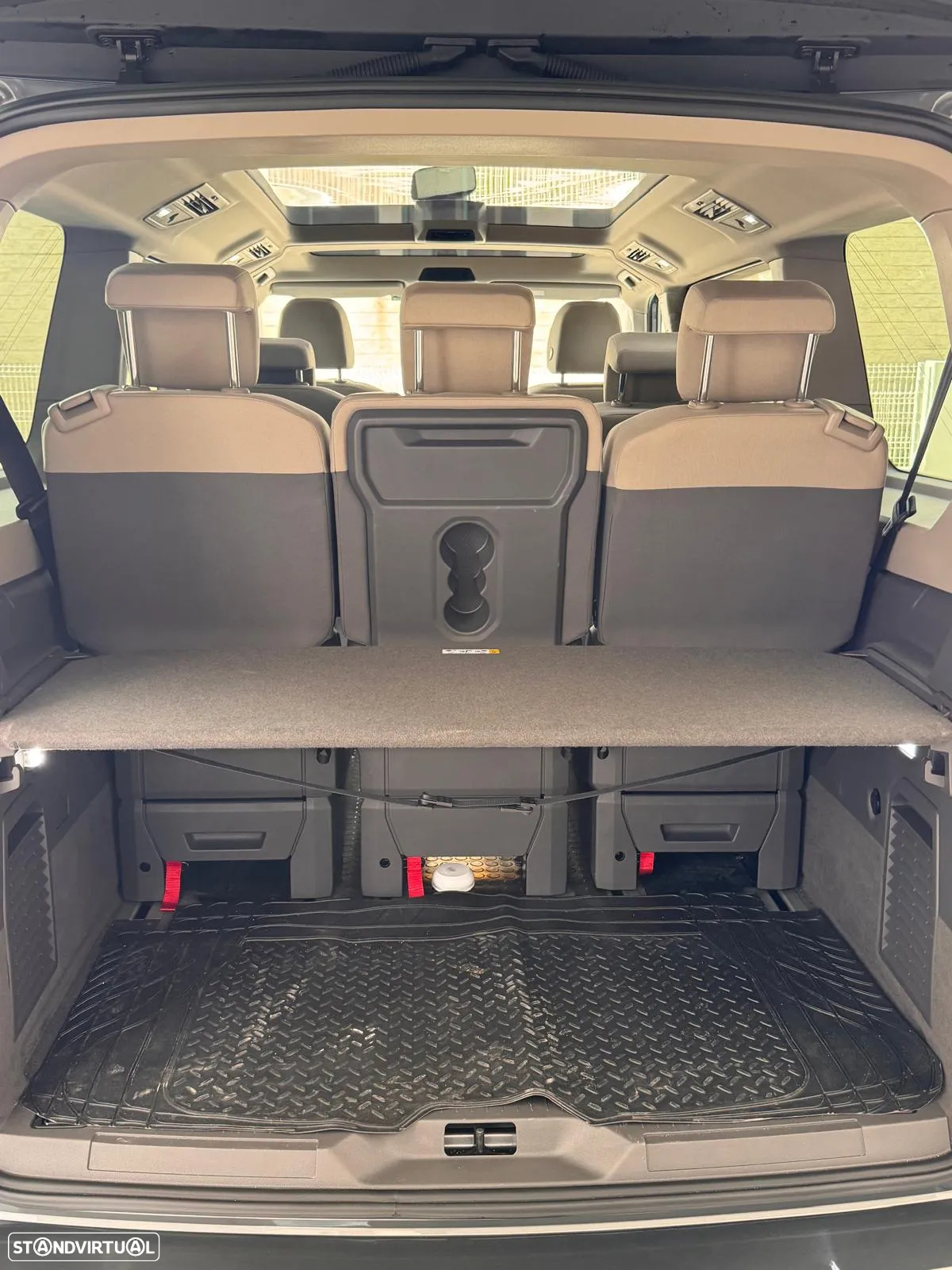 VW Multivan 2.0 TDI Life Longa DSG - 11