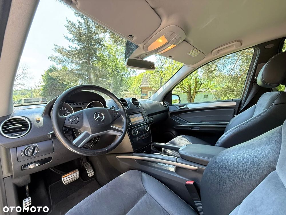 Mercedes-Benz ML - 17
