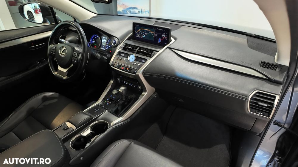 Lexus Seria NX 300h E-FOUR F SPORT - 14