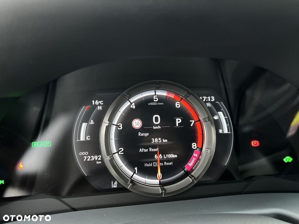 Lexus ES 300h F Sport Edition - 17