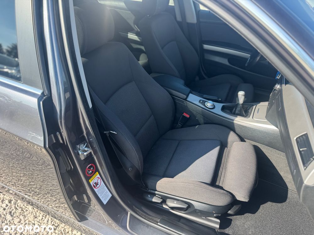 BMW Seria 3 325i - 21