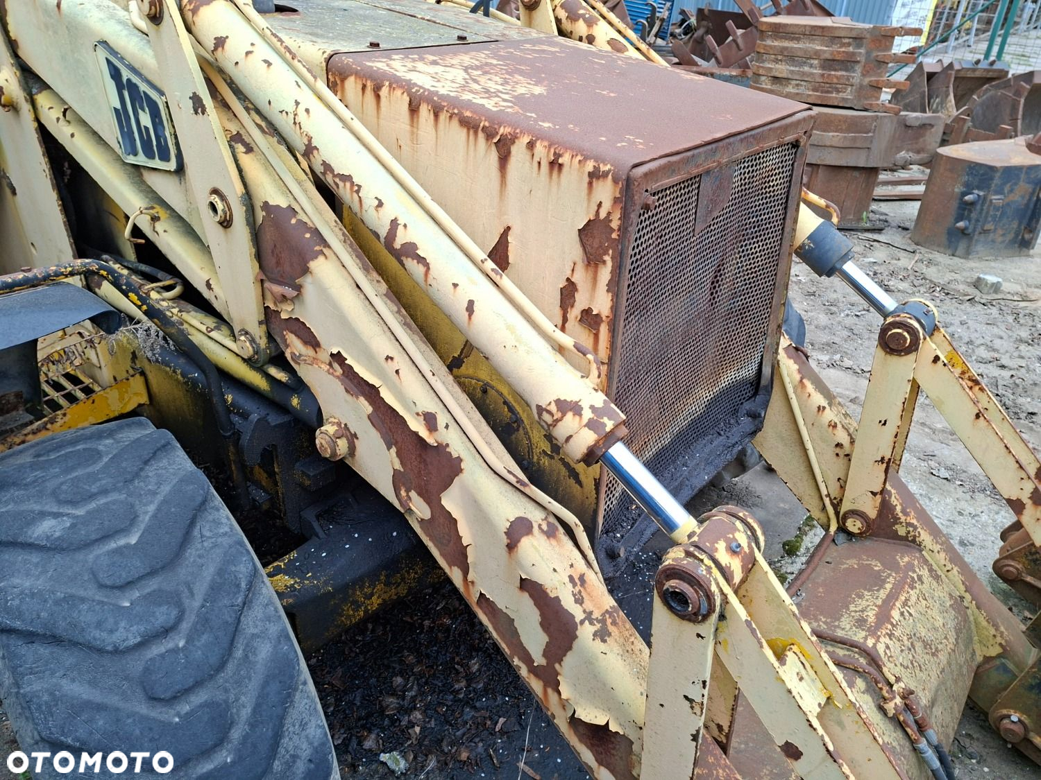 JCB 3Cx 4X4 - 32