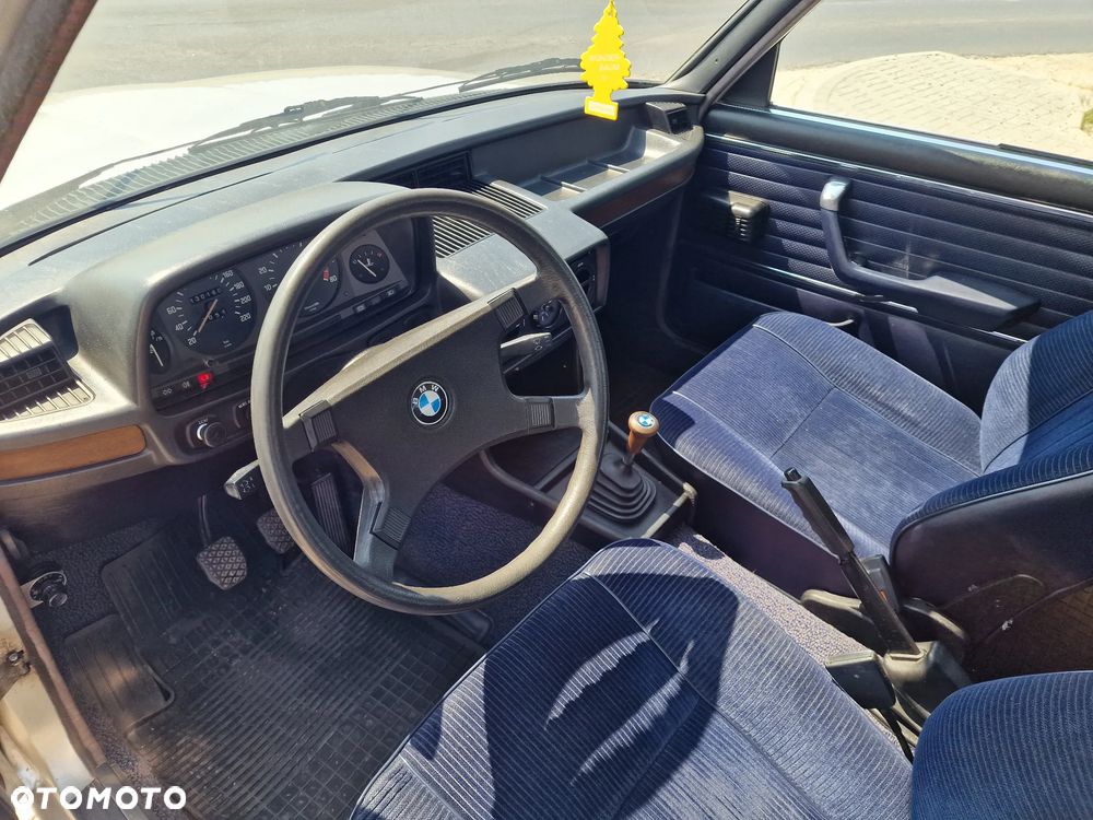 BMW Seria 5 520 - 19