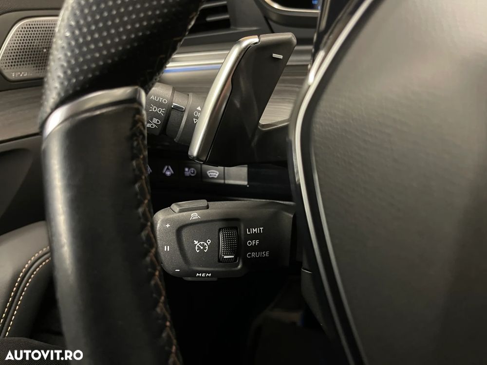 Peugeot 508 SW Plug-In Hybrid 225 e-EAT8 GT - 33