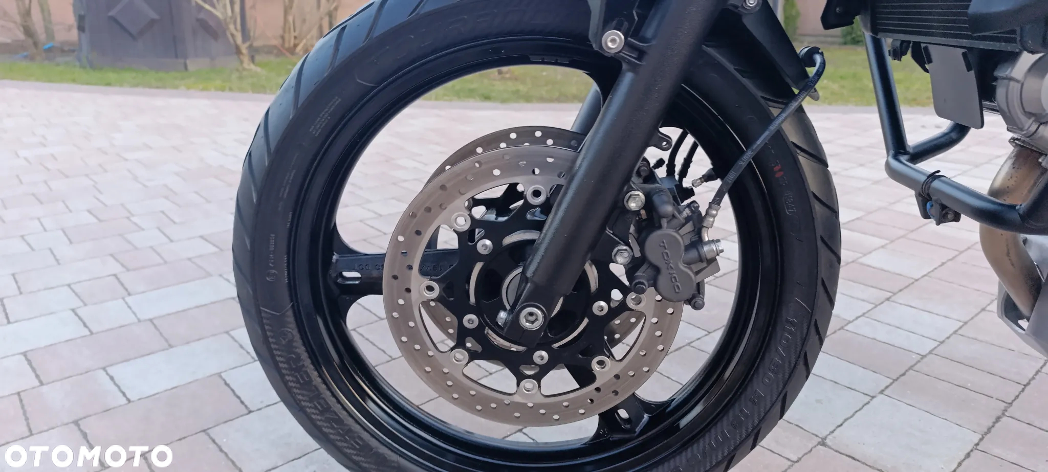 Suzuki V-STROM - 38