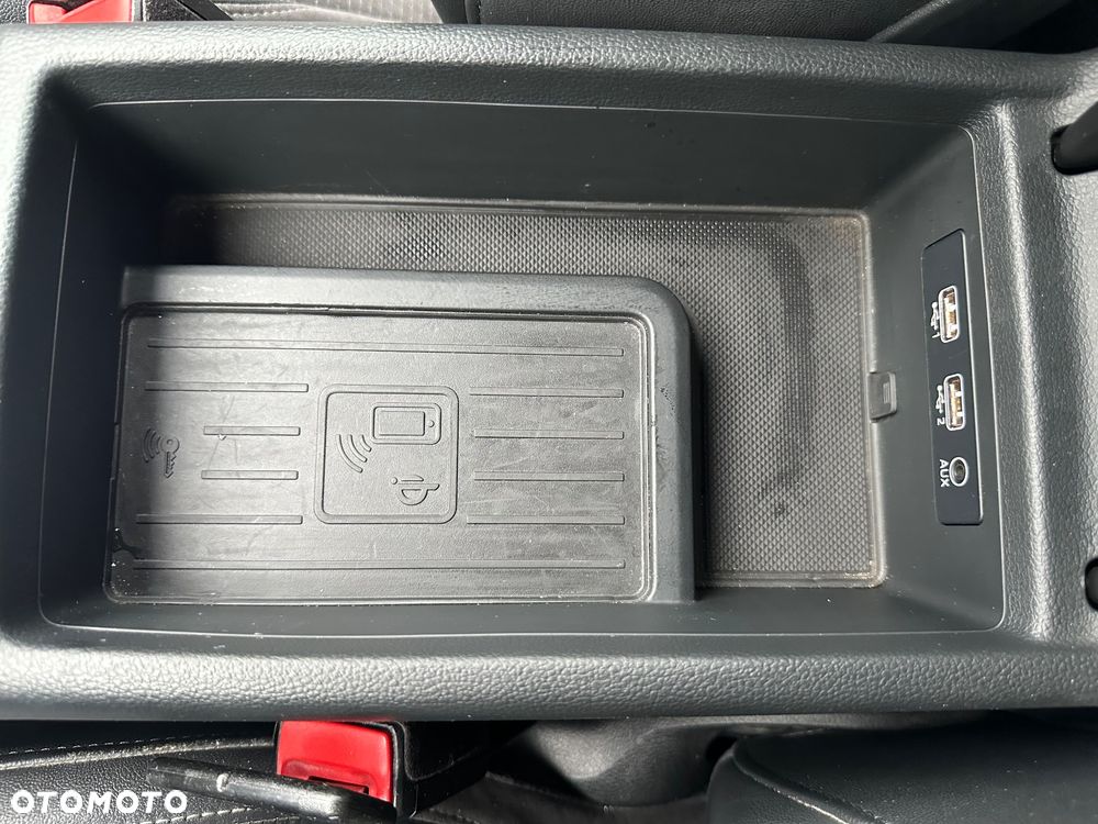 Audi A4 Avant - 33