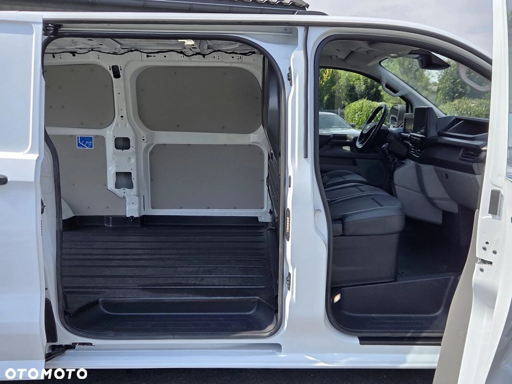 Ford TRANSIT CUSTOM - 11