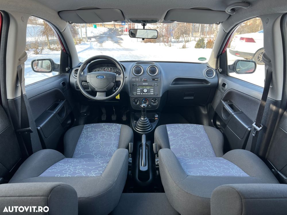 Ford Fiesta 1.4 Trend - 8