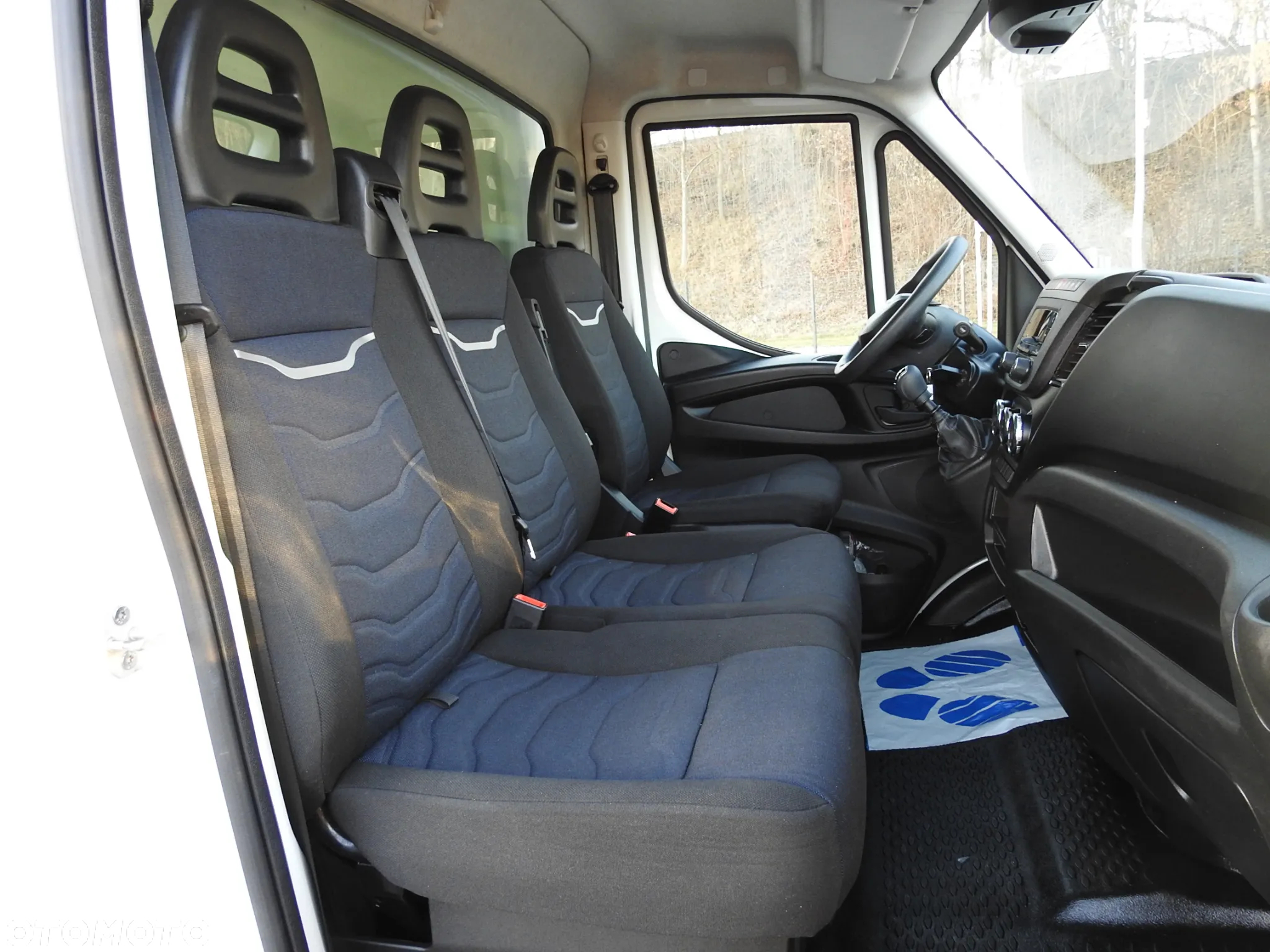 Iveco DAILY 35S16 KONTENER WINDA 8 PALET TEMPOMAT KLIMATYZACJA BLIŹNIACZE KOŁA 160KM [ 689599 ] - 37