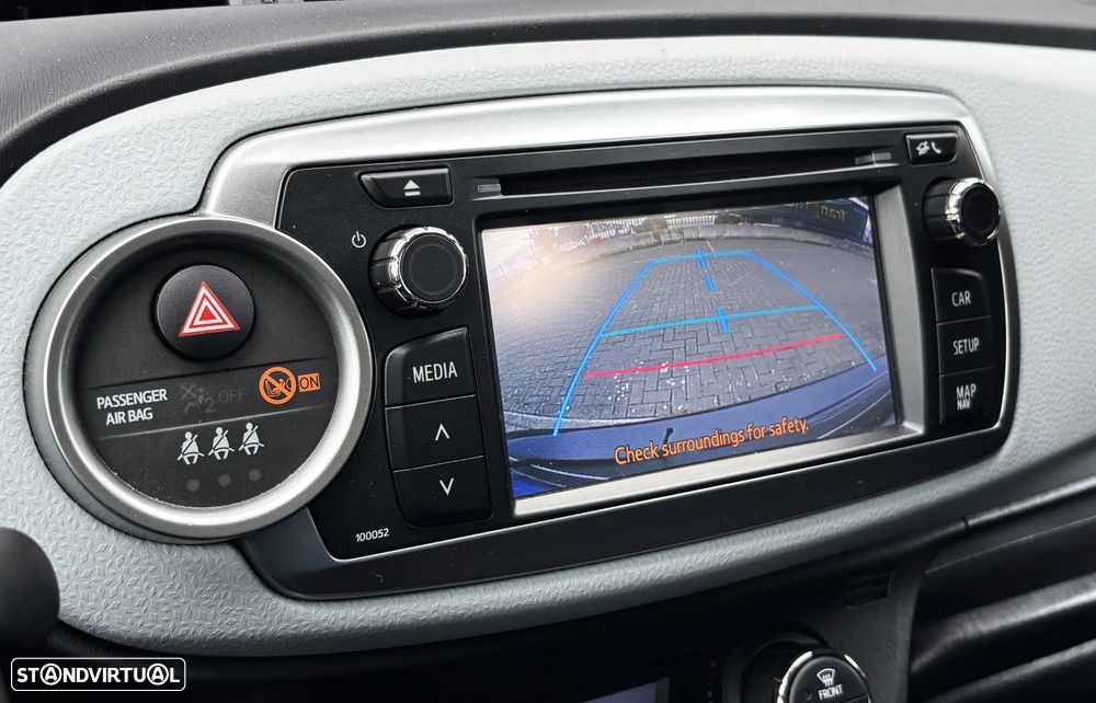 Toyota Yaris 1.5 HSD Comfort+P.Style - 27