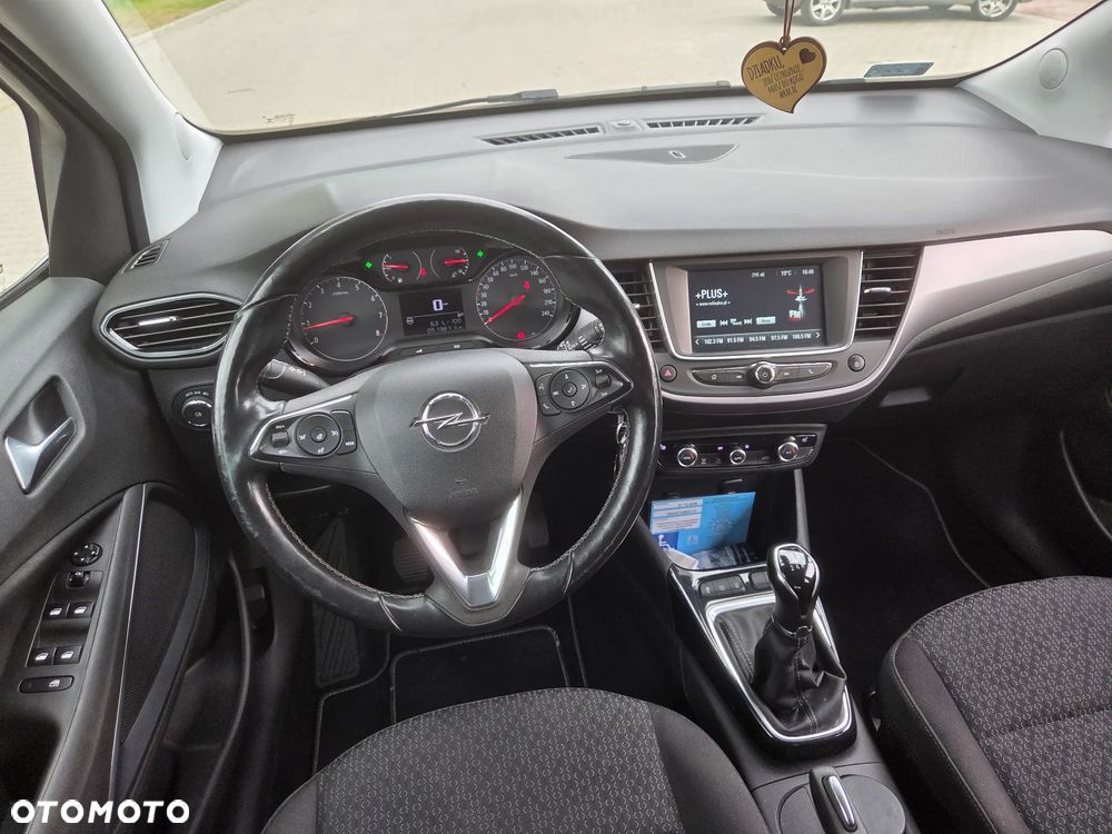 Opel Crossland X 1.2 Essentia - 35