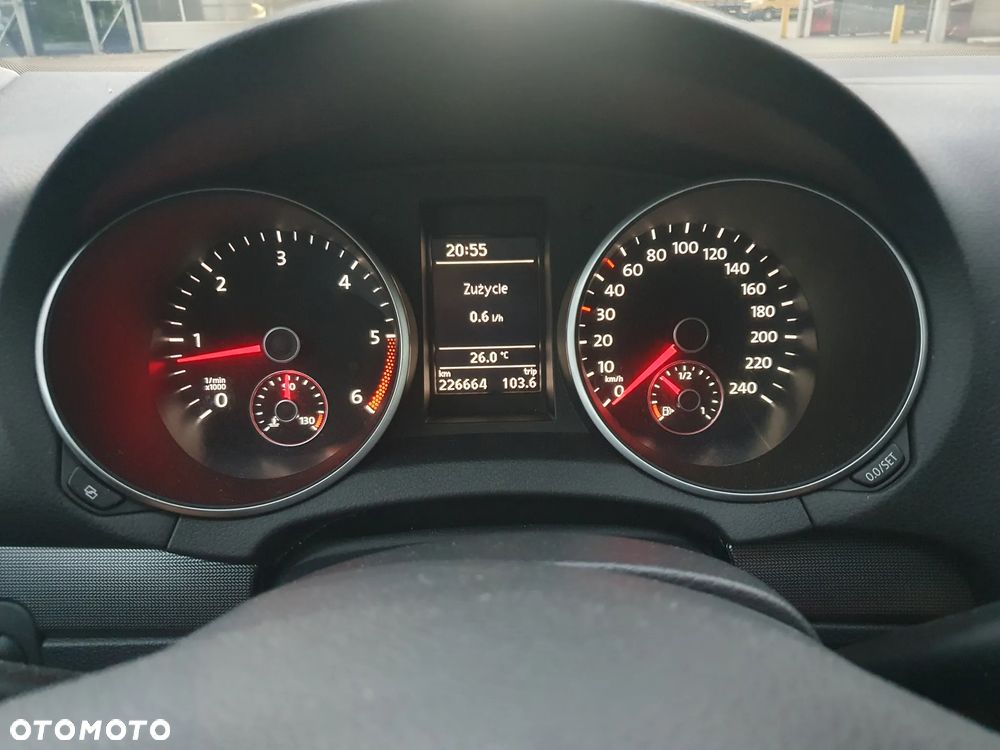 Volkswagen Golf 2.0 TDI Comfortline - 10