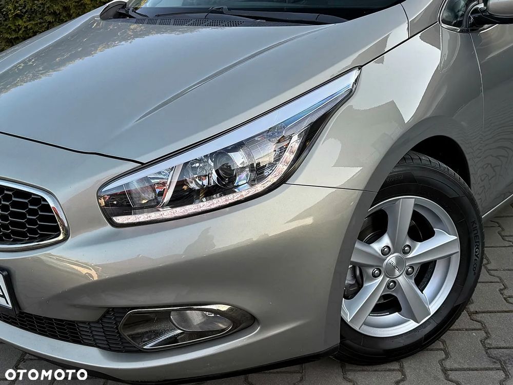 Kia Ceed 1.6 GDI XL - 27