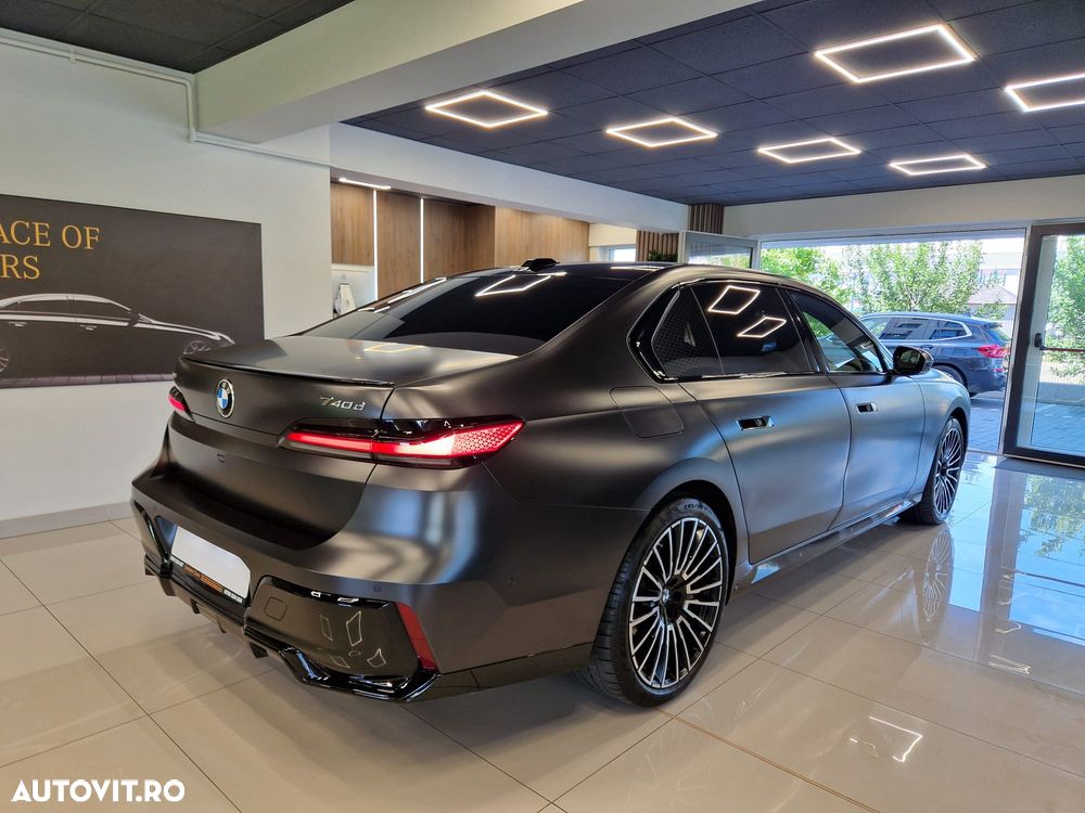 BMW Seria 7 740d xDrive MHEV - 4