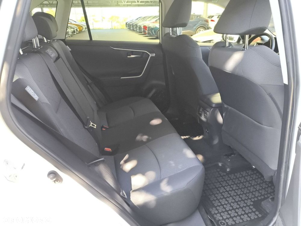Toyota RAV4 2.0 Comfort 4x2 - 23