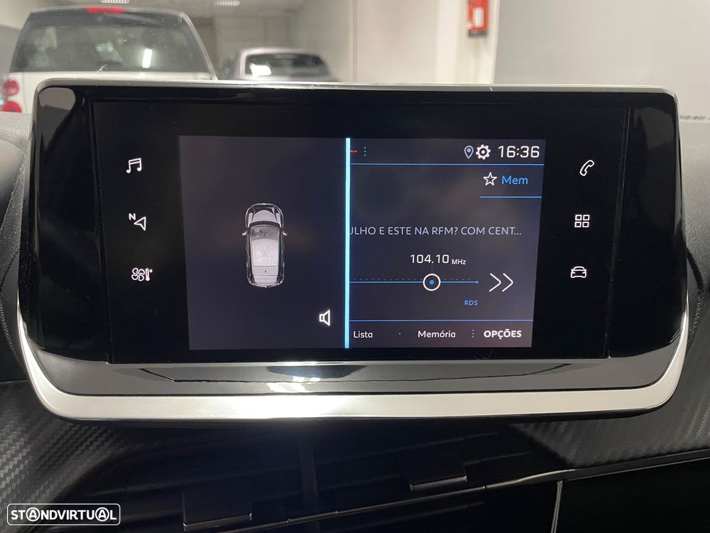 Peugeot 208 1.2 PureTech SE Style - 26