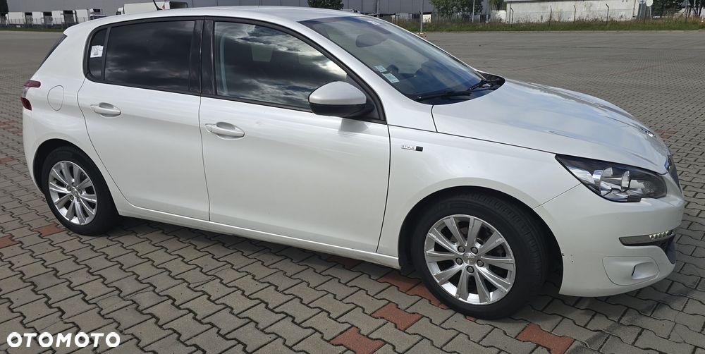 Peugeot 308 1.6 BlueHDi Style S&S - 19