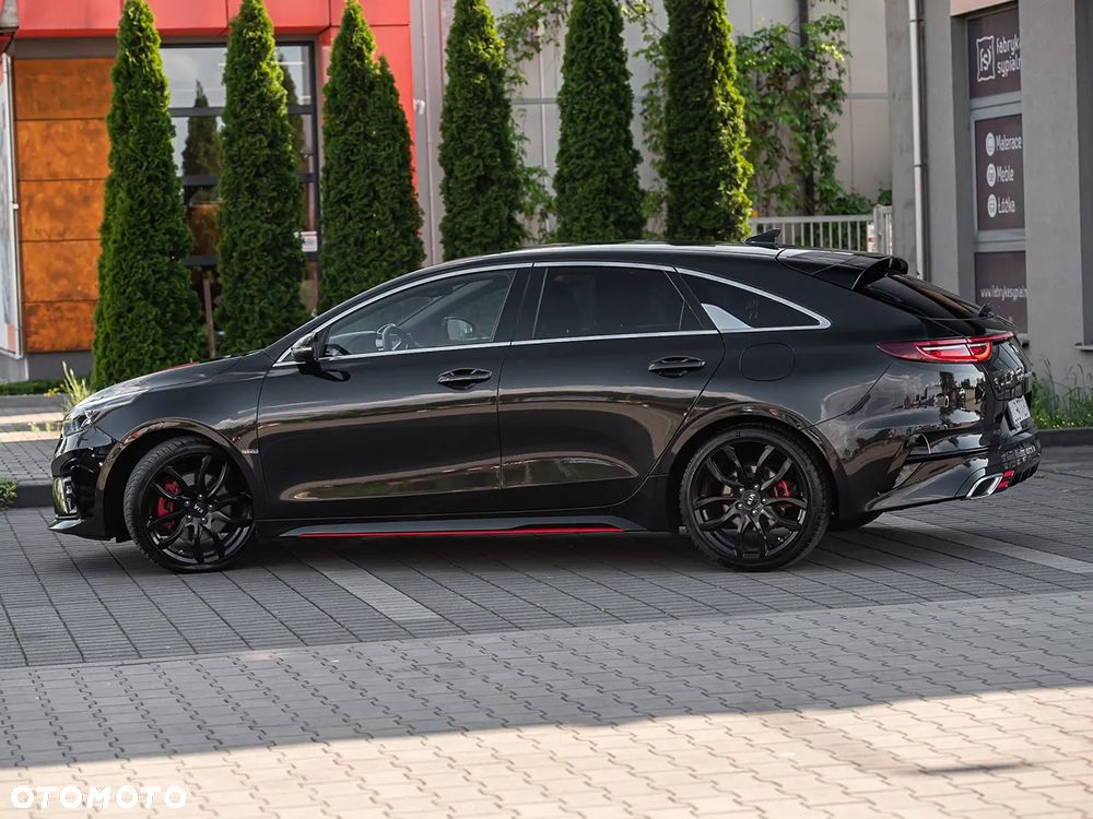 Kia ProCeed 1.6 T-GDI GT - 4