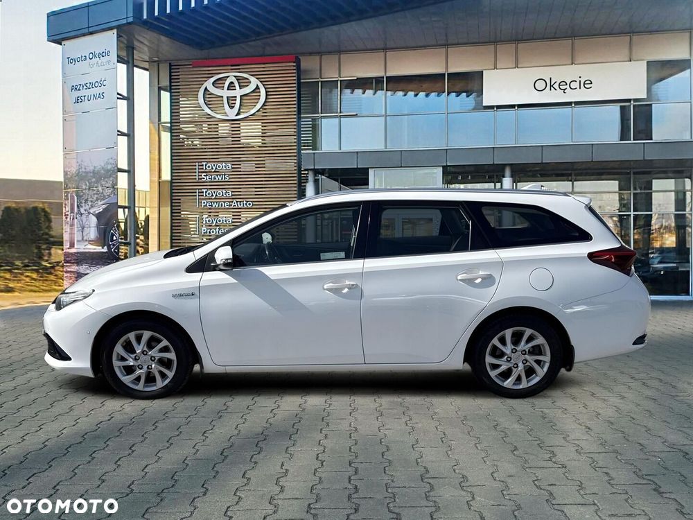 Toyota Auris Hybrid 135 Premium - 2