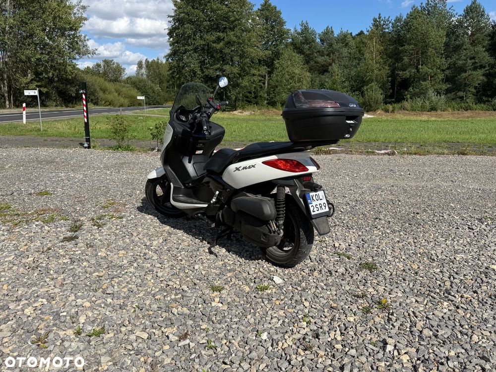 Yamaha X-max - 4