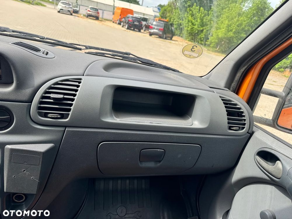 Mercedes-Benz Sprinter - 22