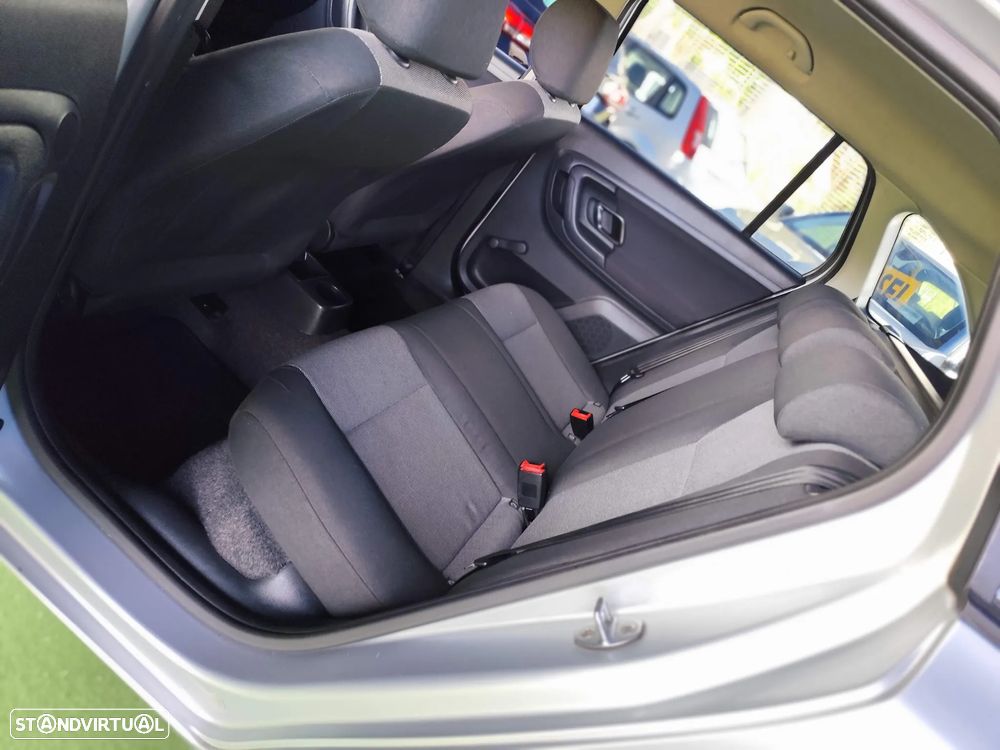 Skoda Fabia Break 1.2 TDi Active Plus - 29