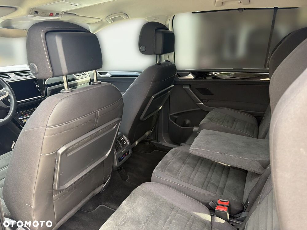 Volkswagen Touran - 14