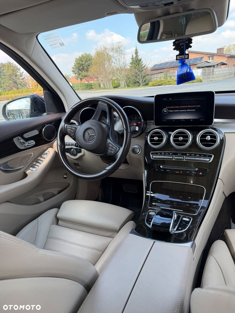 Mercedes-Benz GLC 250 4Matic 9G-TRONIC - 8