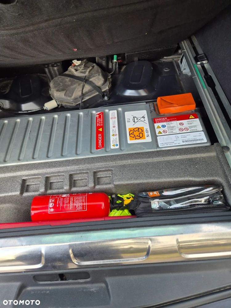 Peugeot 508 RXH 2.0 HDi HYbrid4 - 27