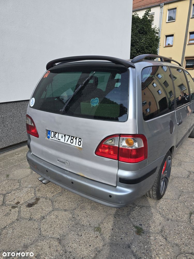 Ford Galaxy - 3