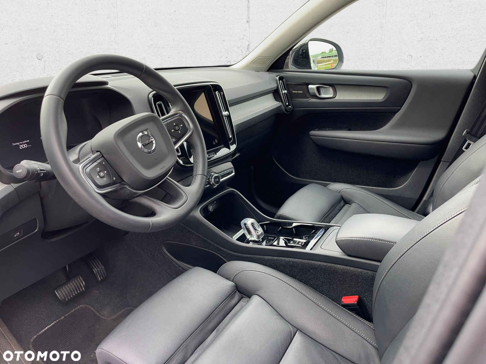 Volvo XC 40 - 17
