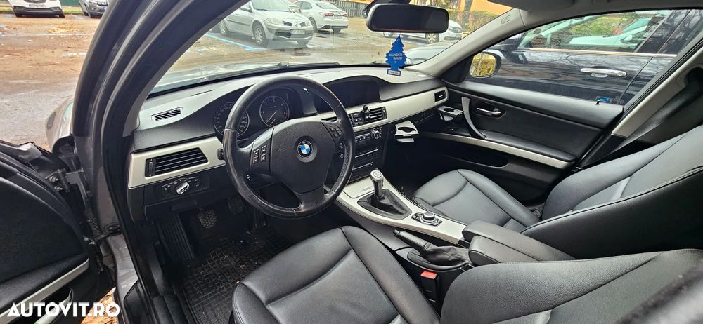 BMW Seria 3 318d - 5